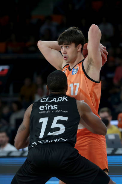 无疑是备受 无疑是备受