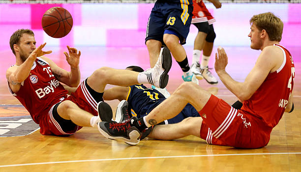 场的几名核 场的几名核